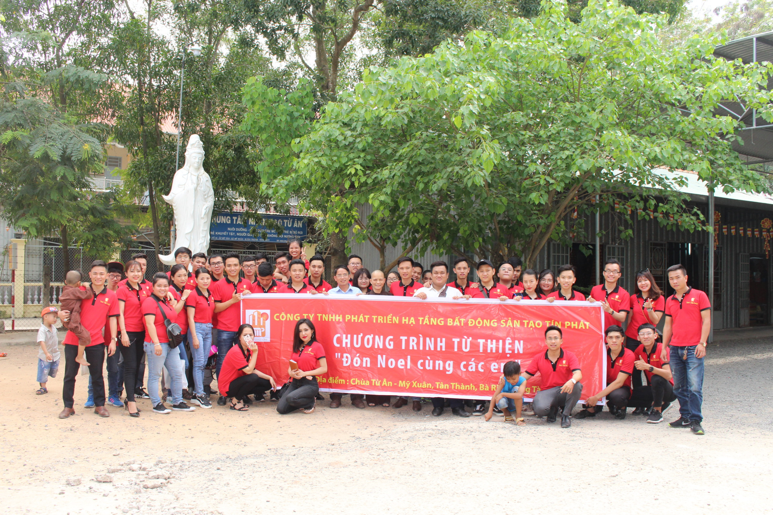 Chương Trình Từ Thiện – Đón Noel Cùng Các Em