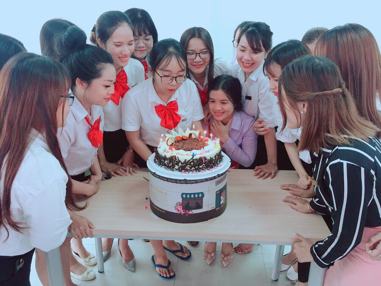 Mừng SN A/e Nhân Viên Công Ty Tạo Tín Phát