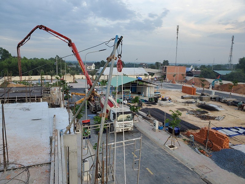 Cất nóc những căn hộ đầu tiên tại dự án Phước Điền Citizen